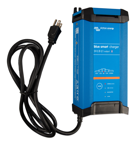 Blue Smart IP22 Charger 24/16(3) 230V UK